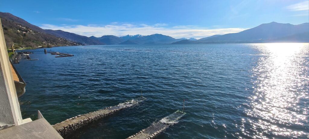 Aussicht Ferienwohnung direkt am See Lago Maggiore Ghiffa Appartement billig 4 Personen günstig